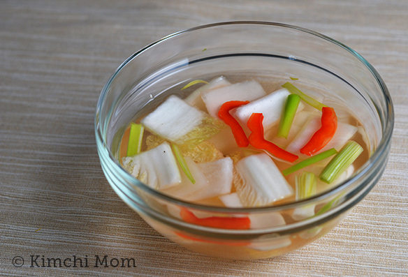 Nabak Kimchi | www.kimchimom.com